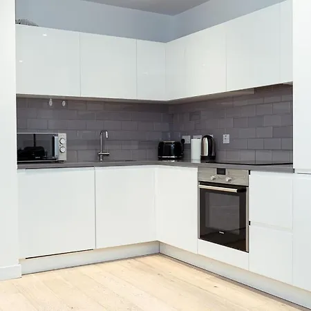 Luxury 1-Bedroom Escape London Exterior photo